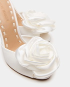 Steve Madden Priyaa-F Heels in Natural Satin