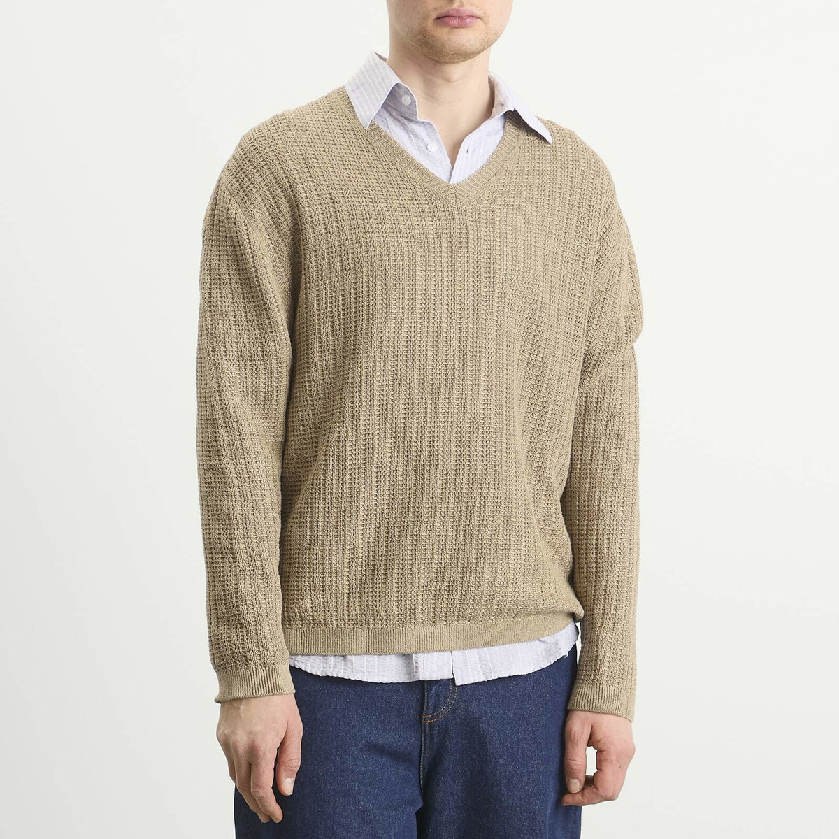 Carter Young Men's Lounger V-Neck in Natural