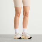 HOKA ONE ONE W Clifton 10 Sneaker in Stucco/Cerise