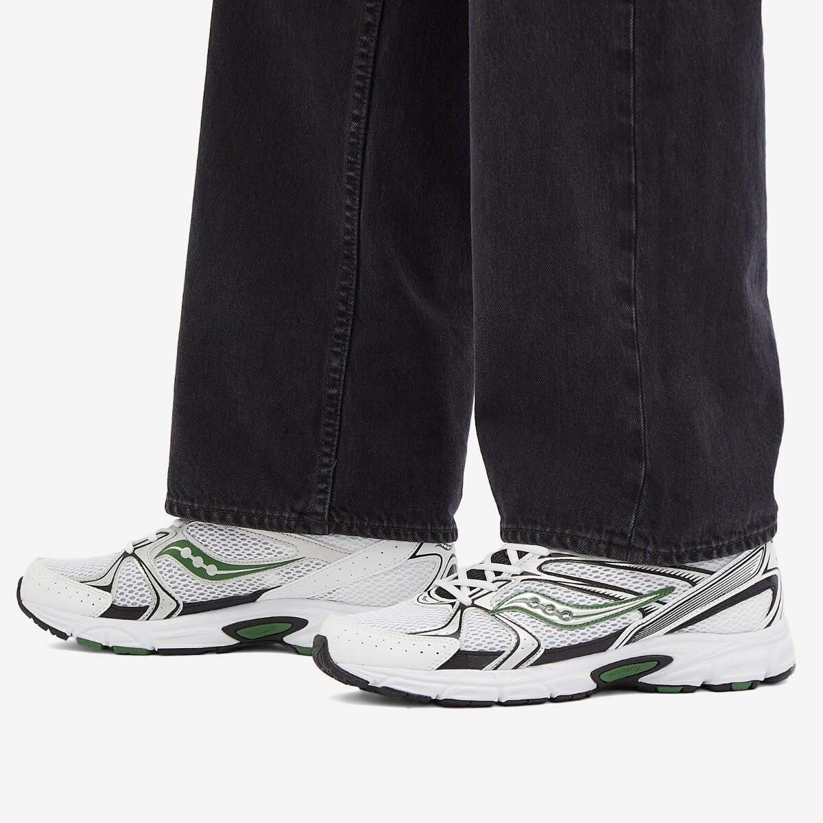 Saucony Ride Millennium in White/Green