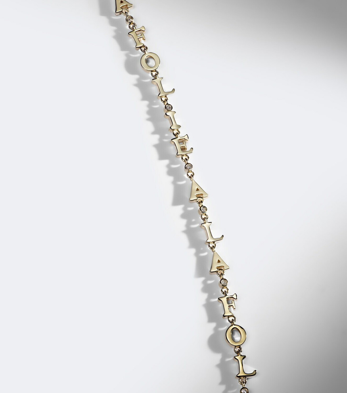 Yvonne Léon À La Folie 9kt gold bracelet with diamonds