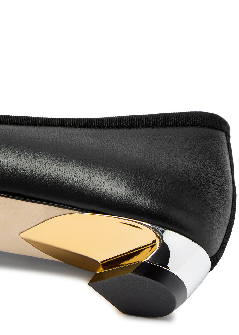 【関税込み】alexander mcqueen 'Armadillo' pumps Alexander McQueen Women's Armadillo Pump in Black/silver