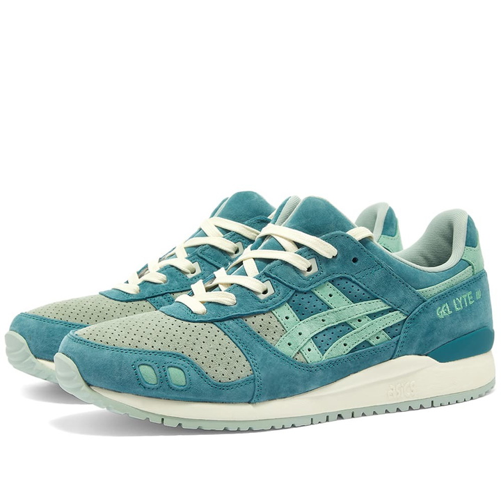 Photo: Asics Men's Gel Lyte III OG 'Kadomatsu' Sneakers in Misty Pine/Seafoam