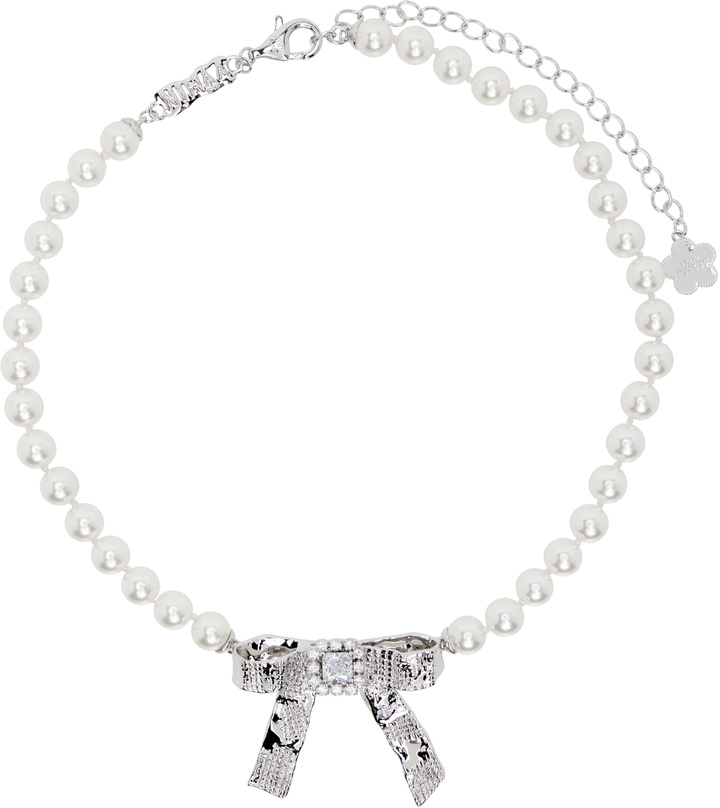 Photo: SHUSHU/TONG YVMIN Edition Tin Foil Bow Pearl Necklace