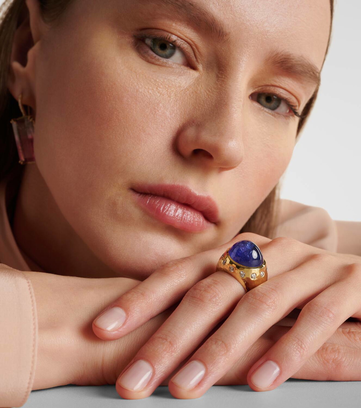 Octavia Elizabeth Blossom 18kt gold ring with tanzanite and diamonds