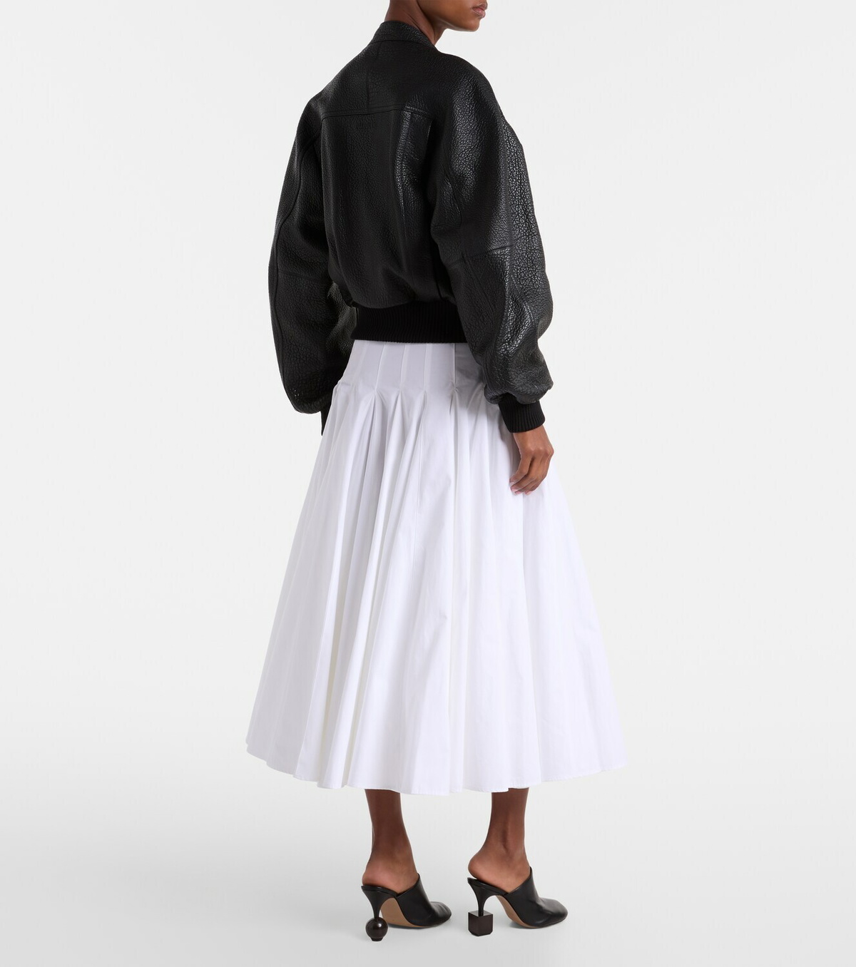 Jacquemus Cropped leather jacket