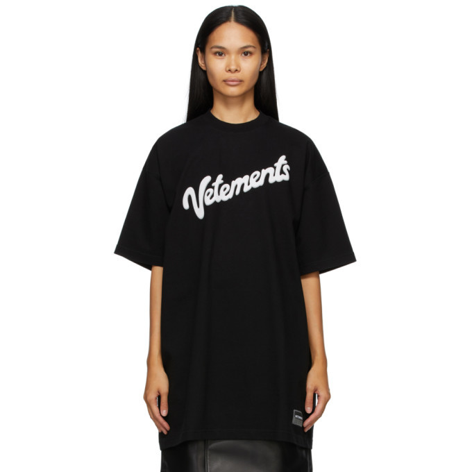 VETEMENTS Black Sweet Logo T-Shirt Vetements