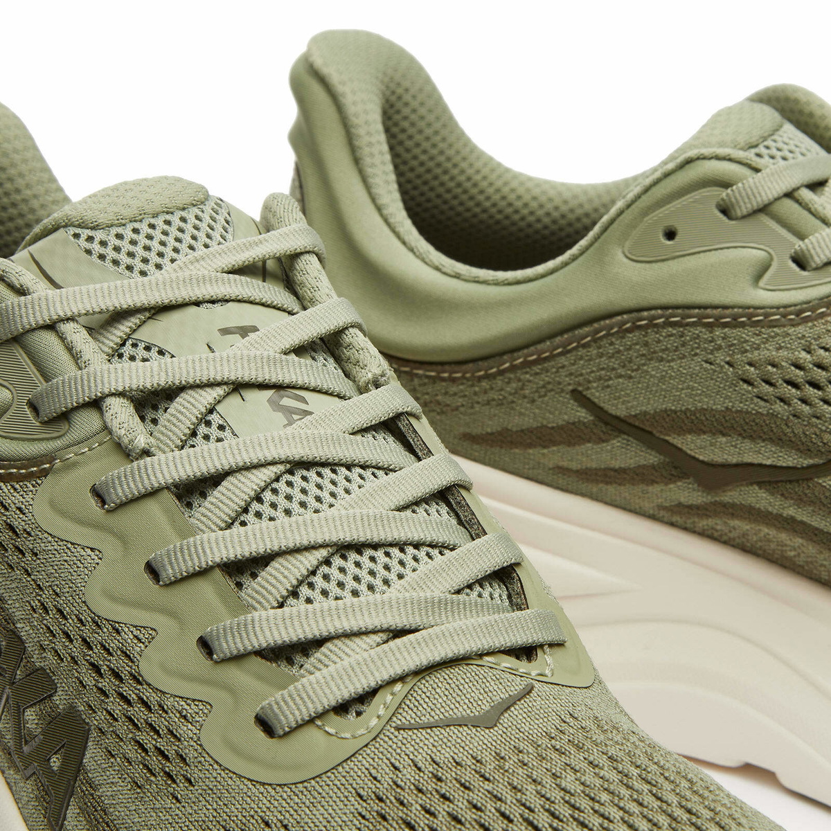 HOKA ONE ONE Men's M Bondi 9 Sneaker in Sea Moss/Eucalyptus Hoka