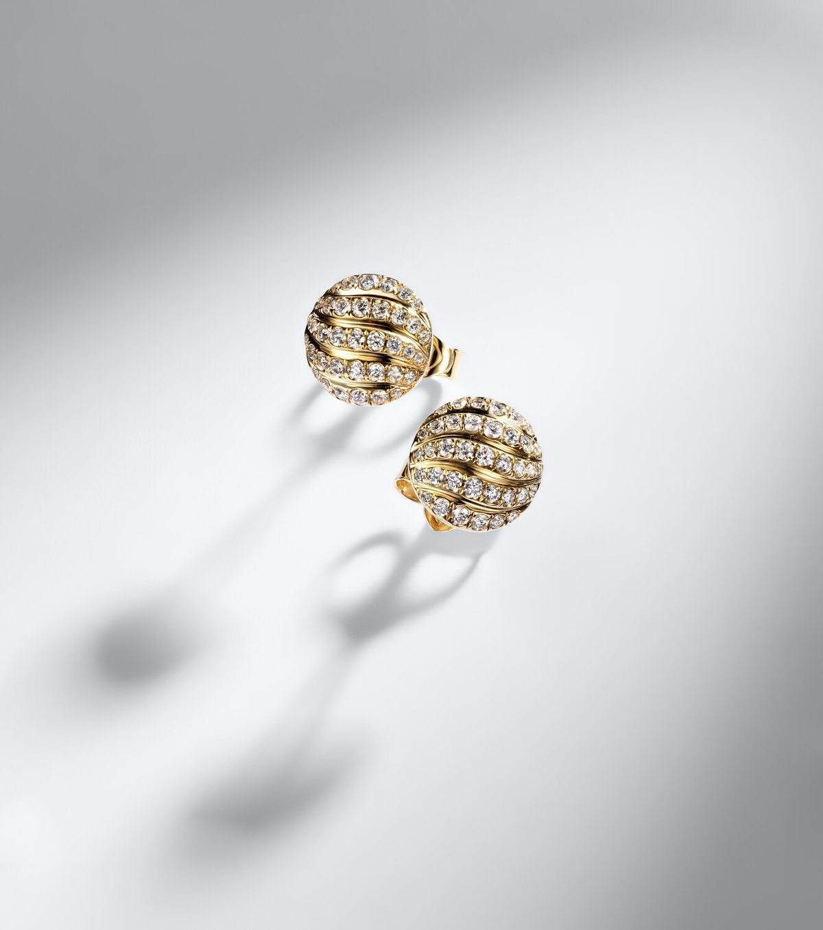 David Yurman Sculpted Cable 18kt gold earrings with diamonds