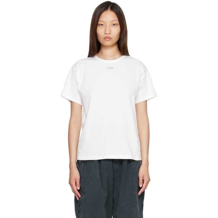 Photo: Diesel White Metallic Oval D Cotton T-shirt