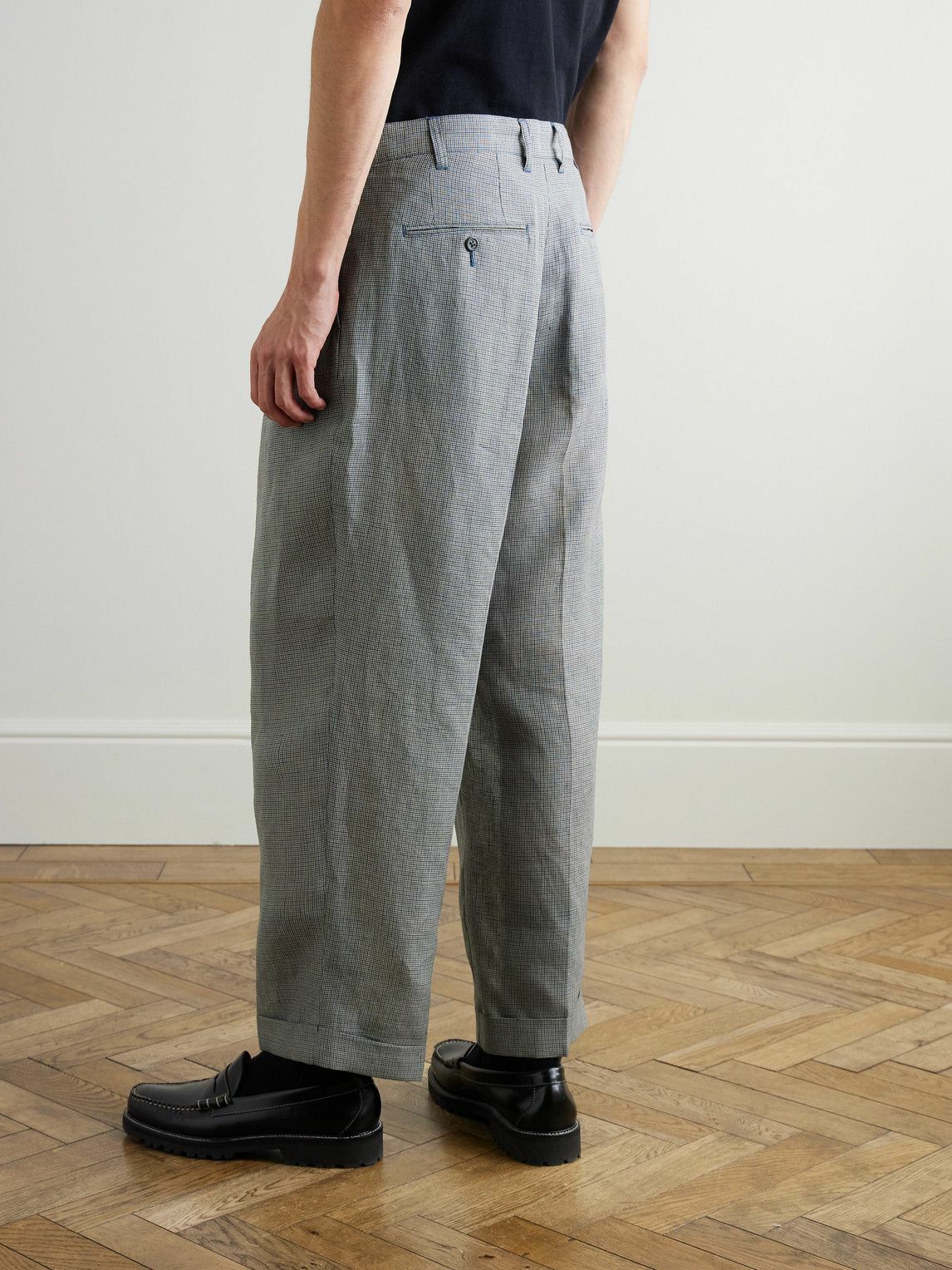 Beams Plus - Straight-Leg Pleated Checked Linen and Cupro-Blend Trousers - Gray
