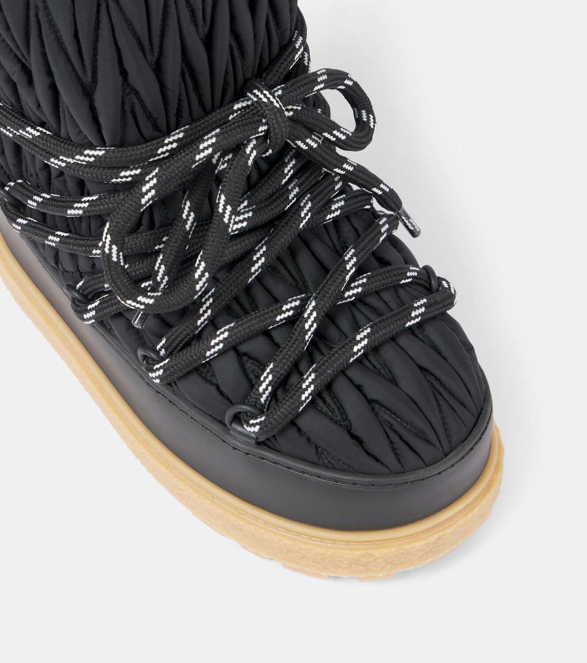 Miu Miu Logo matelassé snow boots Miu Miu