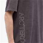 Arc'teryx Men's Cormac Downword Side Logo T-Shirt in Black Heather