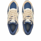 Saucony Pro Grid Omni 9 Premium Sneakers in Beige/Blue
