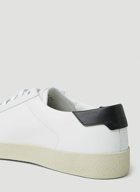 SL06 Signa Sneakers in White