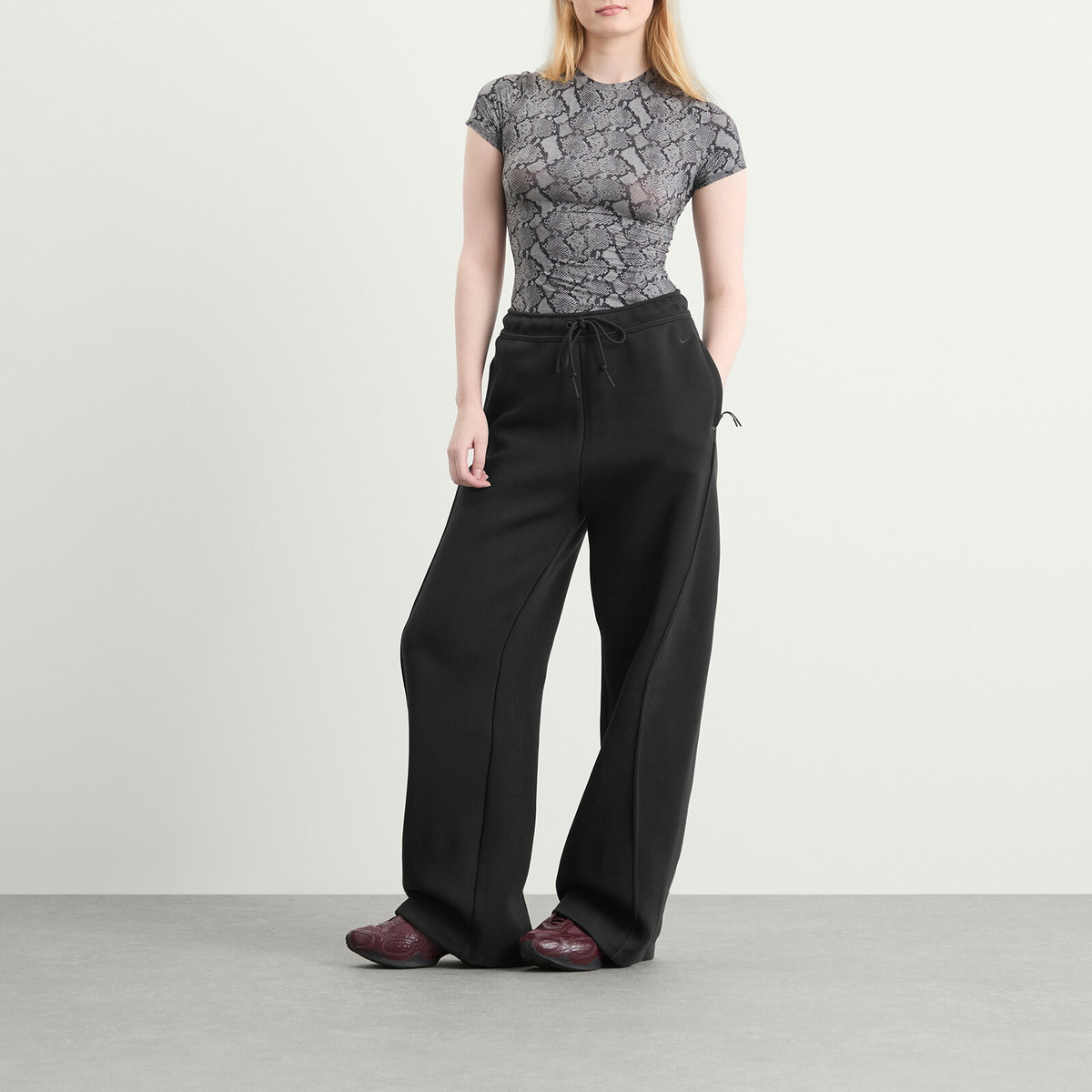 Nike Tech Fleece Pant in Black