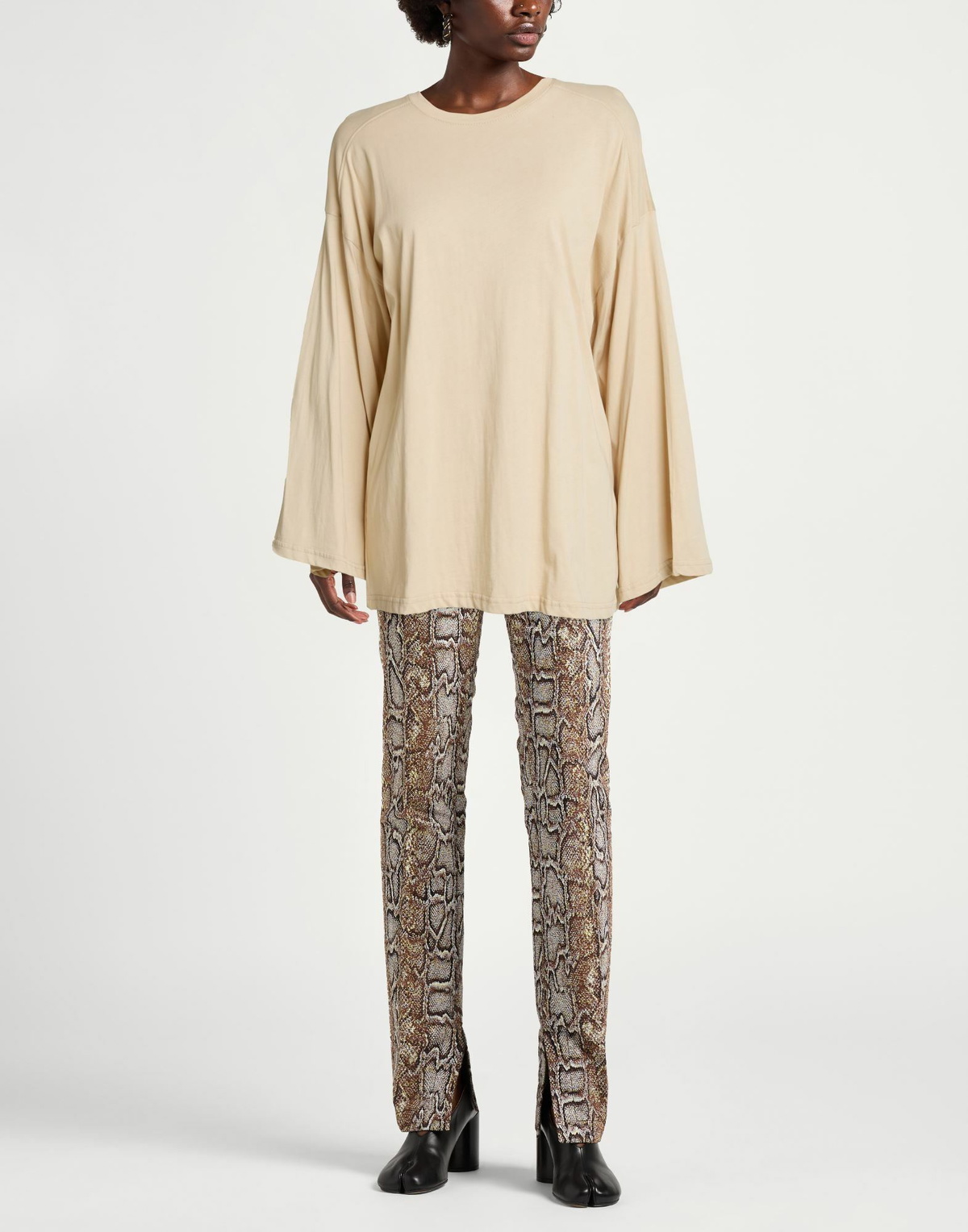 Berna Womens T-shirt in Beige
