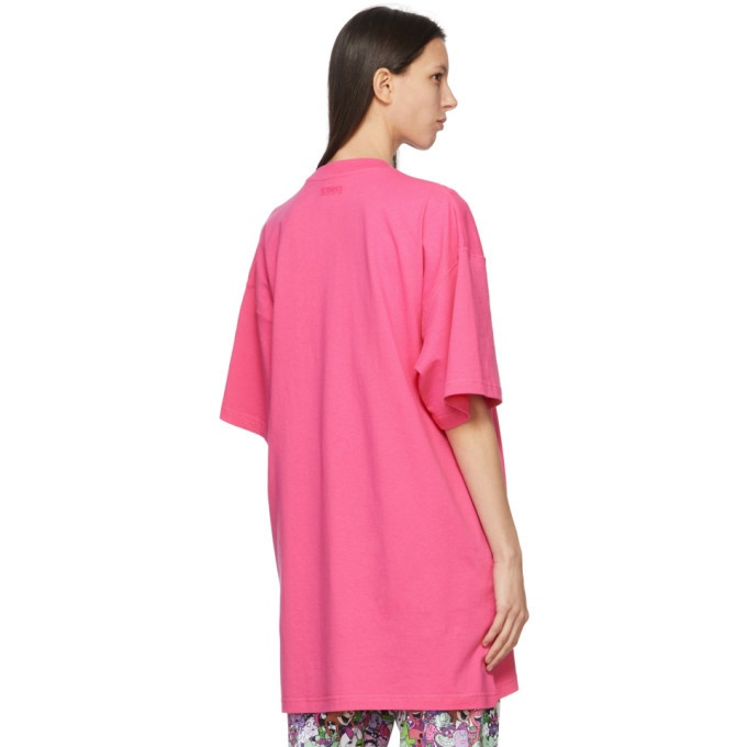 VETEMENTS Pink Limited Edition Big Logo T-Shirt Vetements