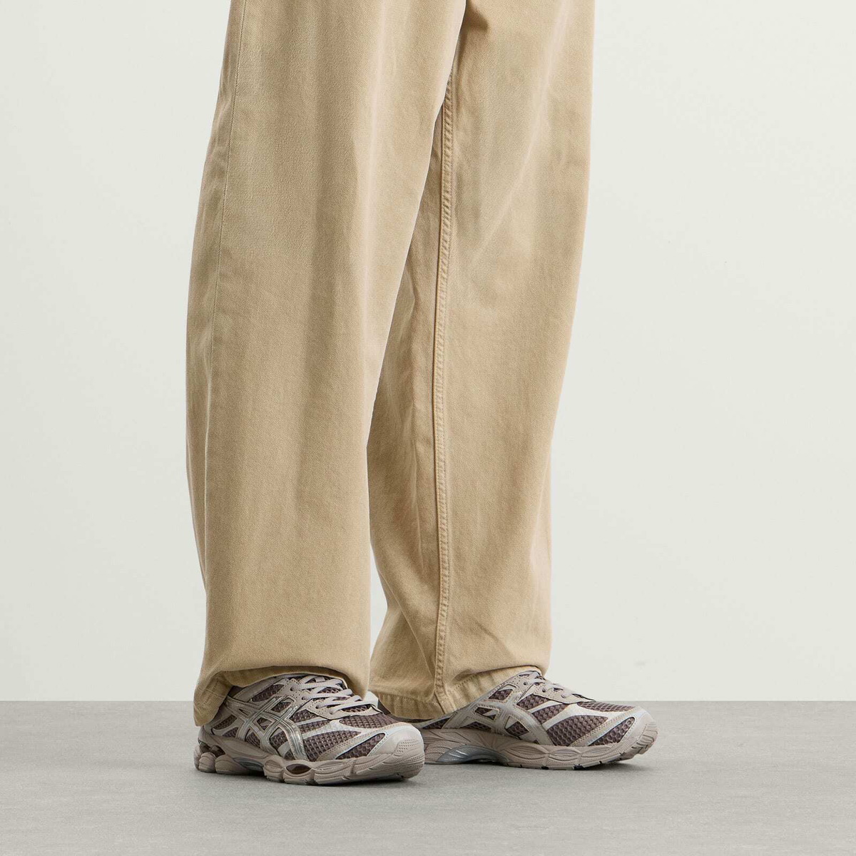 Asics GEL-CUMULUS 16 Sneaker in Cocoa Powder/Pure Silver