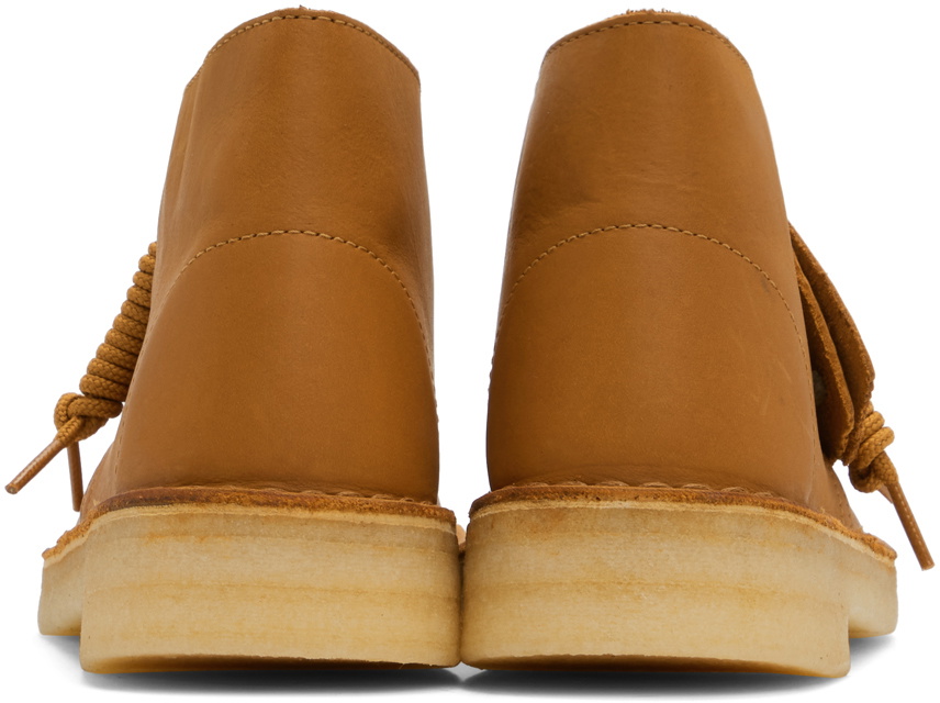 clarks desert boots tan