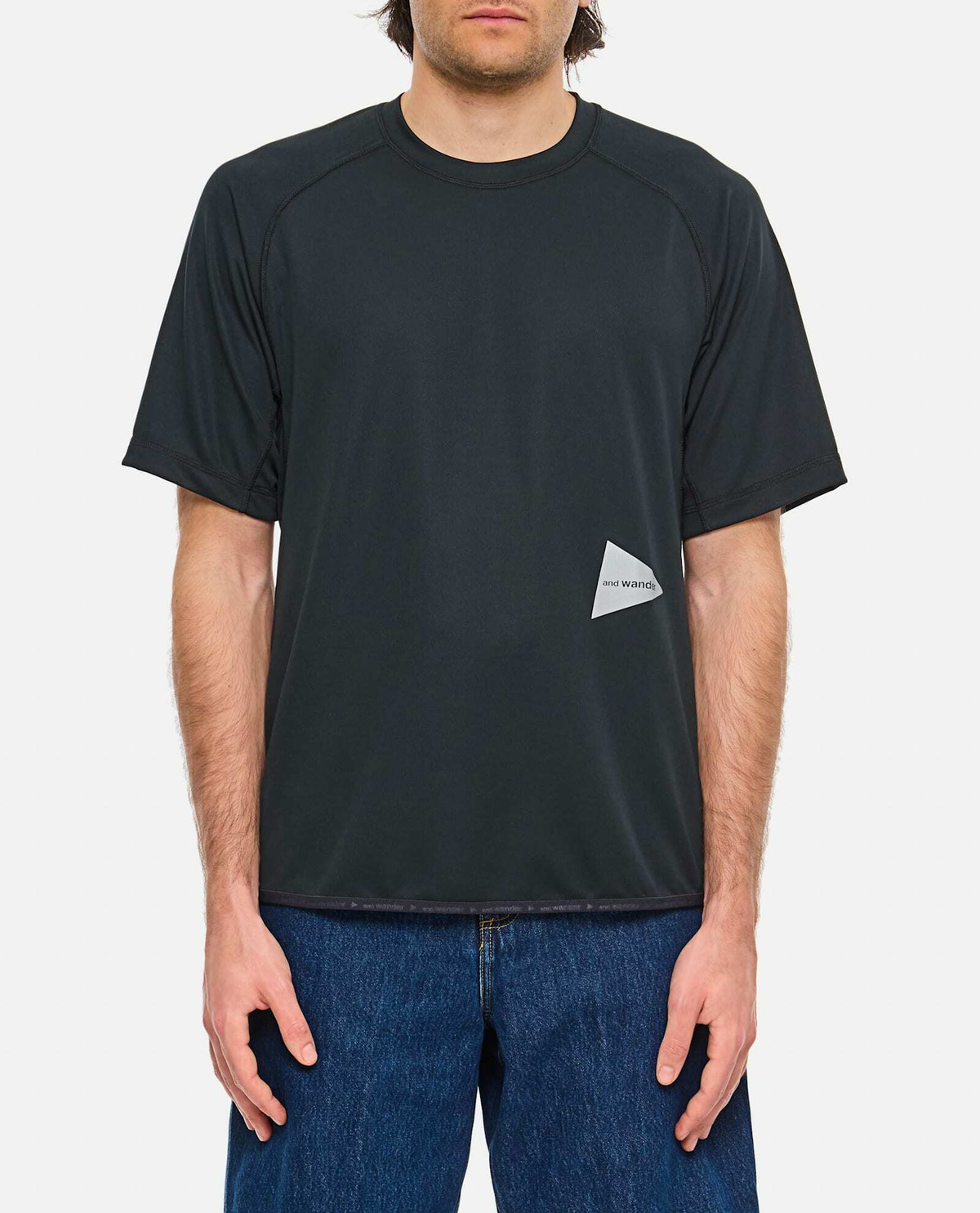 AND WANDER｜SHORT-SLEEVED ROUND NECK T-SHIRTS (And Wande And Wander Black Short Sleeves T-shirt and Wander