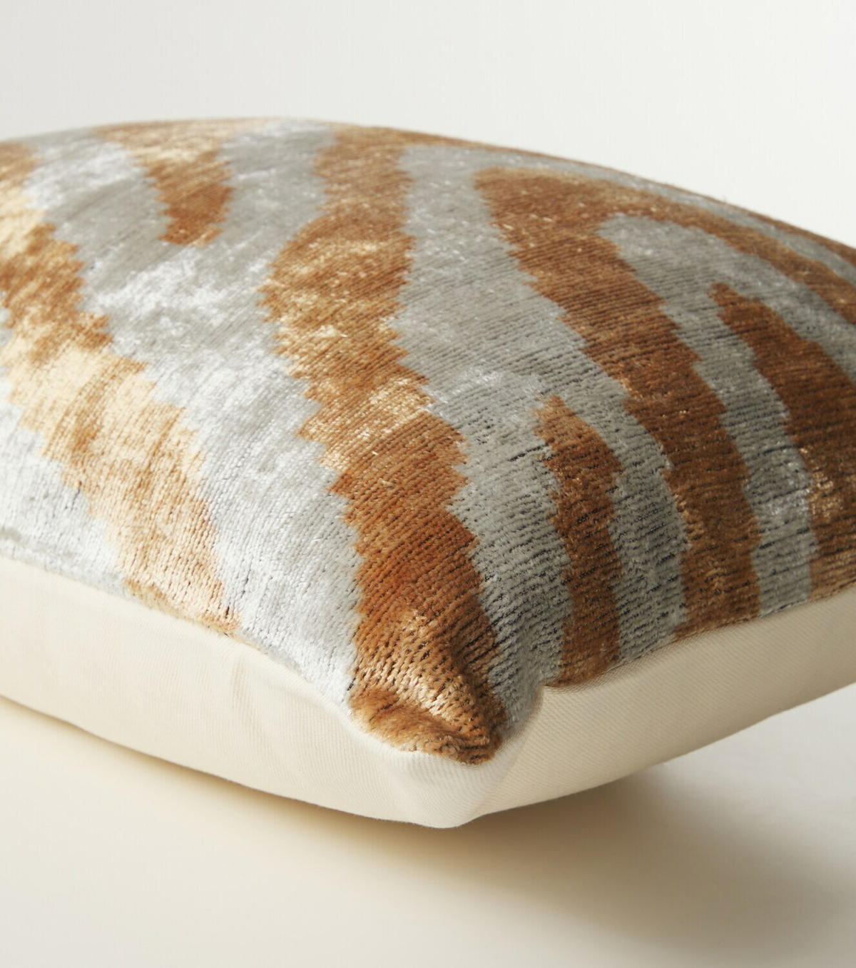 Les-Ottomans Striped silk and cotton velvet cushion