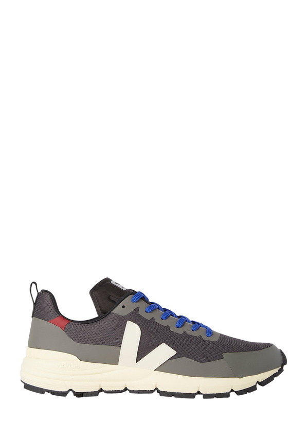 Photo: Veja Dekkan Alveomesh Sneakers