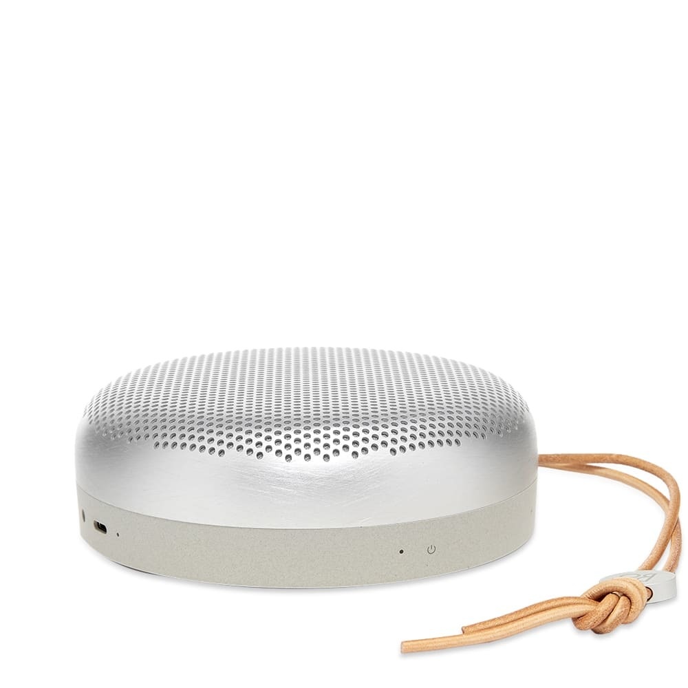 Photo: Bang & Olufsen A1 Portable Bluetooth Speaker