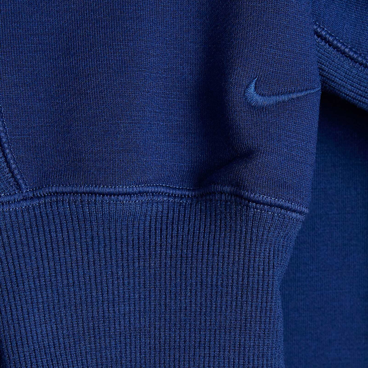 Nike Wool Classics Crew Sweat in Blue Void Nike Nike Wool Classics Crew Sweat in Blue Void Nike