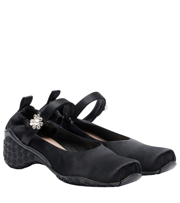 Photo: Simone Rocha Ballet Runner embellished ballet flats