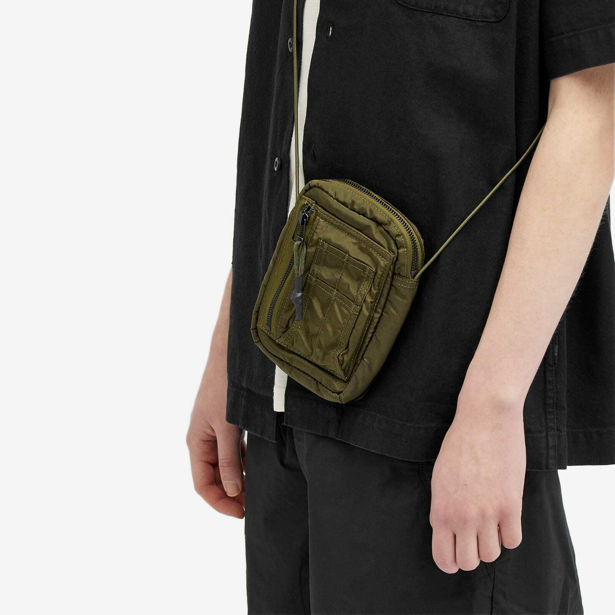 Maharishi Men's Ma Pocket Pouch Cross Body Bag in Olive Maharishi