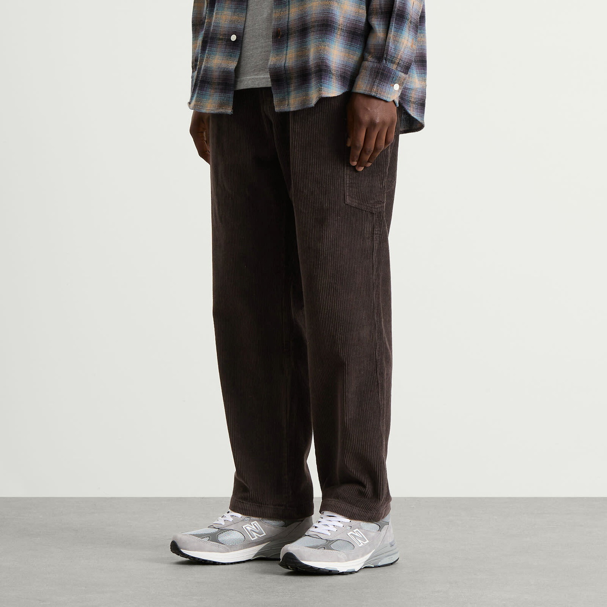FrizmWORKS Men's Corduroy Wide One Tuck Pants in Charcoal
