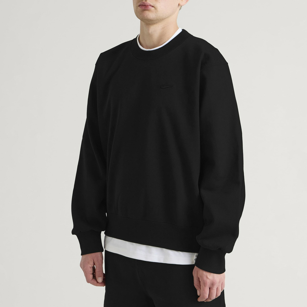 Nike Men's 560 Fleece Crew Sweat in Black