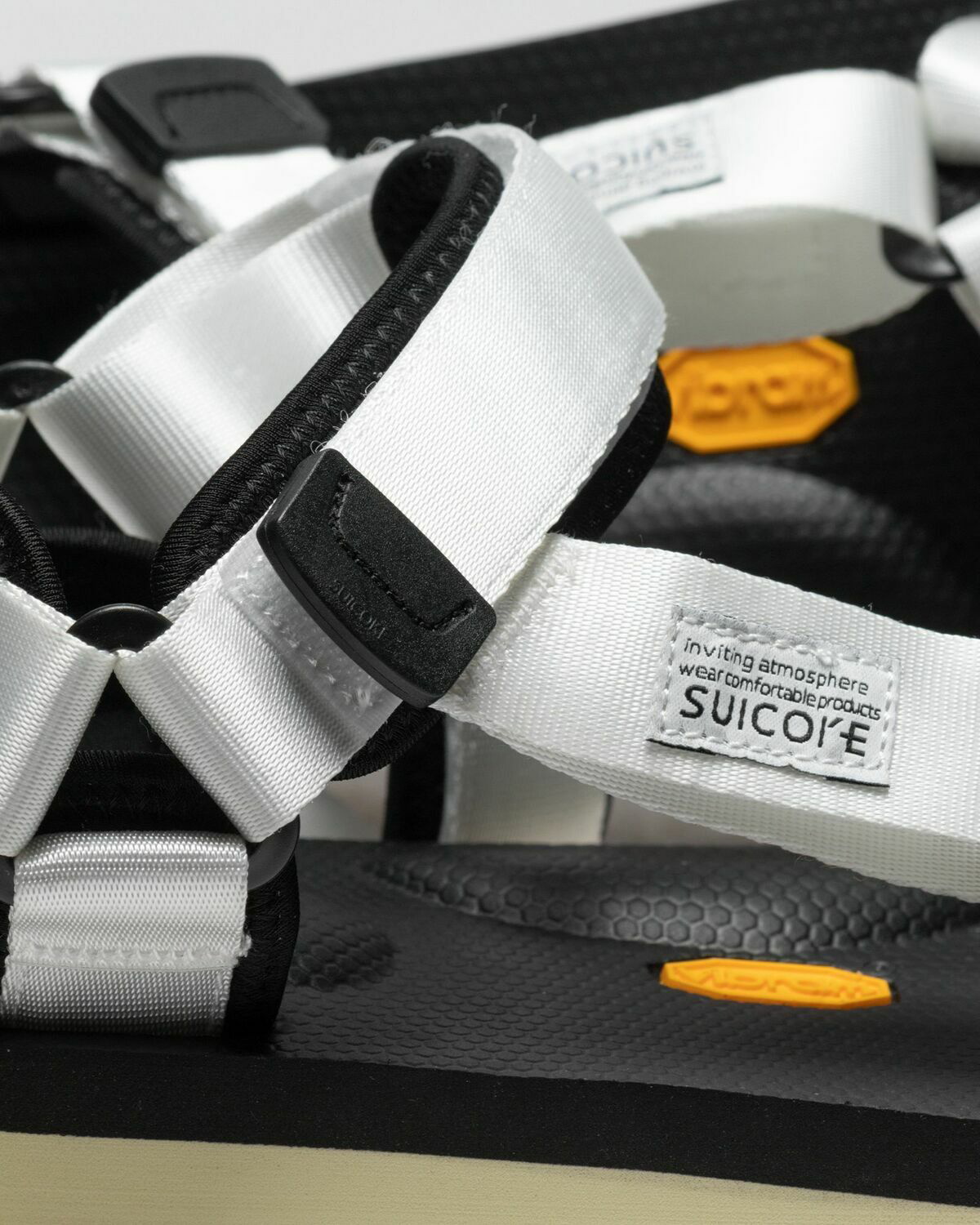suicoke depa v2 white