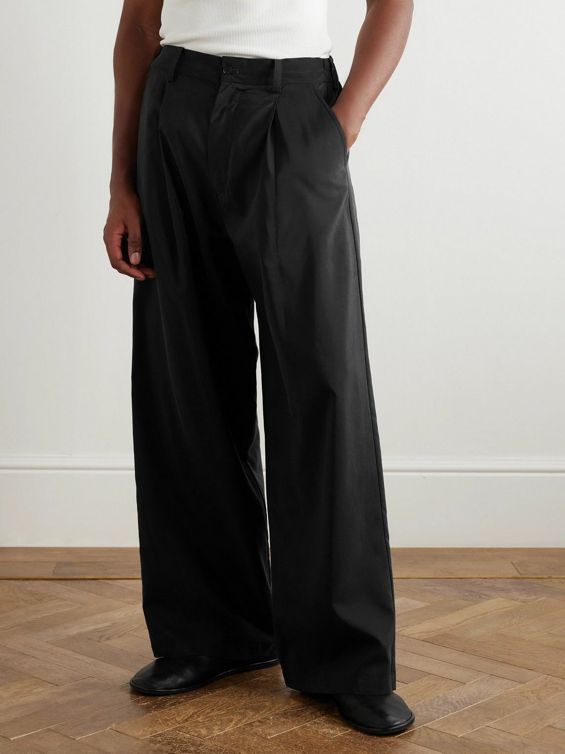 ssstein - Wide-Leg Pleated Silk-Blend Trousers - Black ssstein