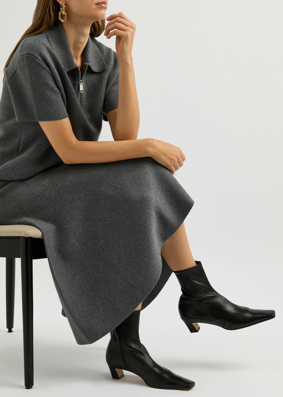 【送料&関税込】Khaite nevada 40 Black Leather Ankle Boots Nevada Stretch High Boot in Black with Natural Python
