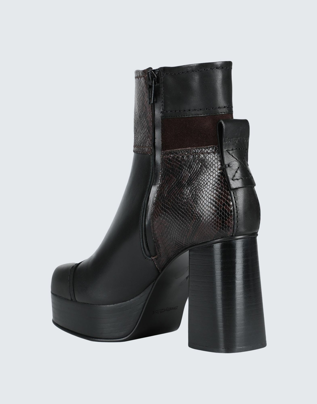 See By Chloé Womens Ankle boots in Black