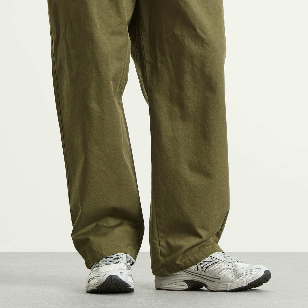 Mizuno MXR "SPORT" Sneaker in Nimbus Cloud& Silver