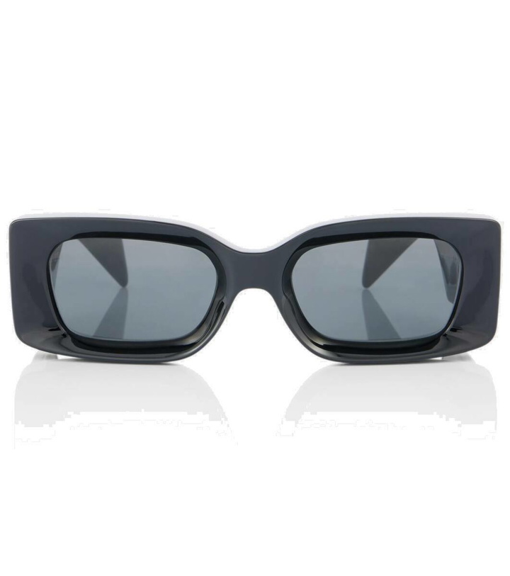 Photo: Versace Rectangular sunglasses