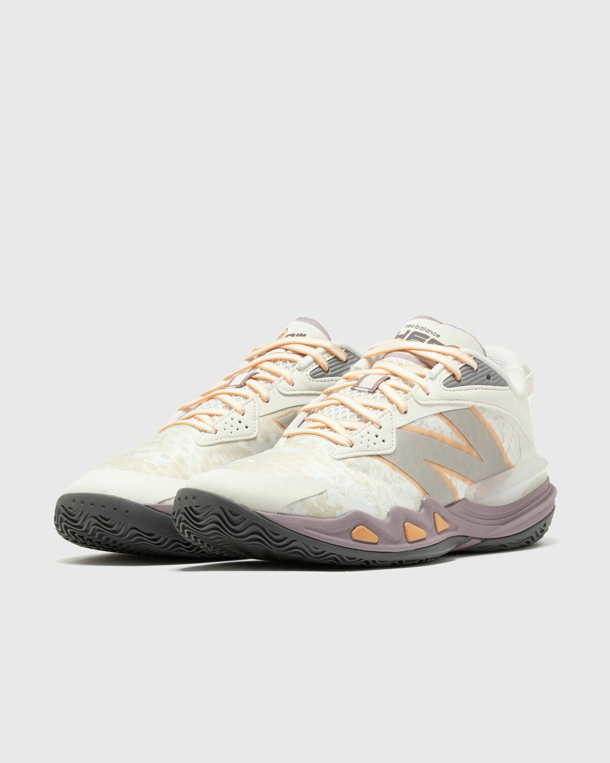 New Balance Hesi Low V2 Beige Basketball/High & Midtop New