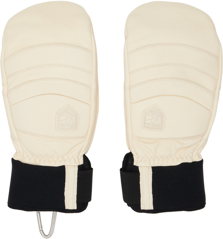 Photo: Hestra Off-White Fall Line Mitts