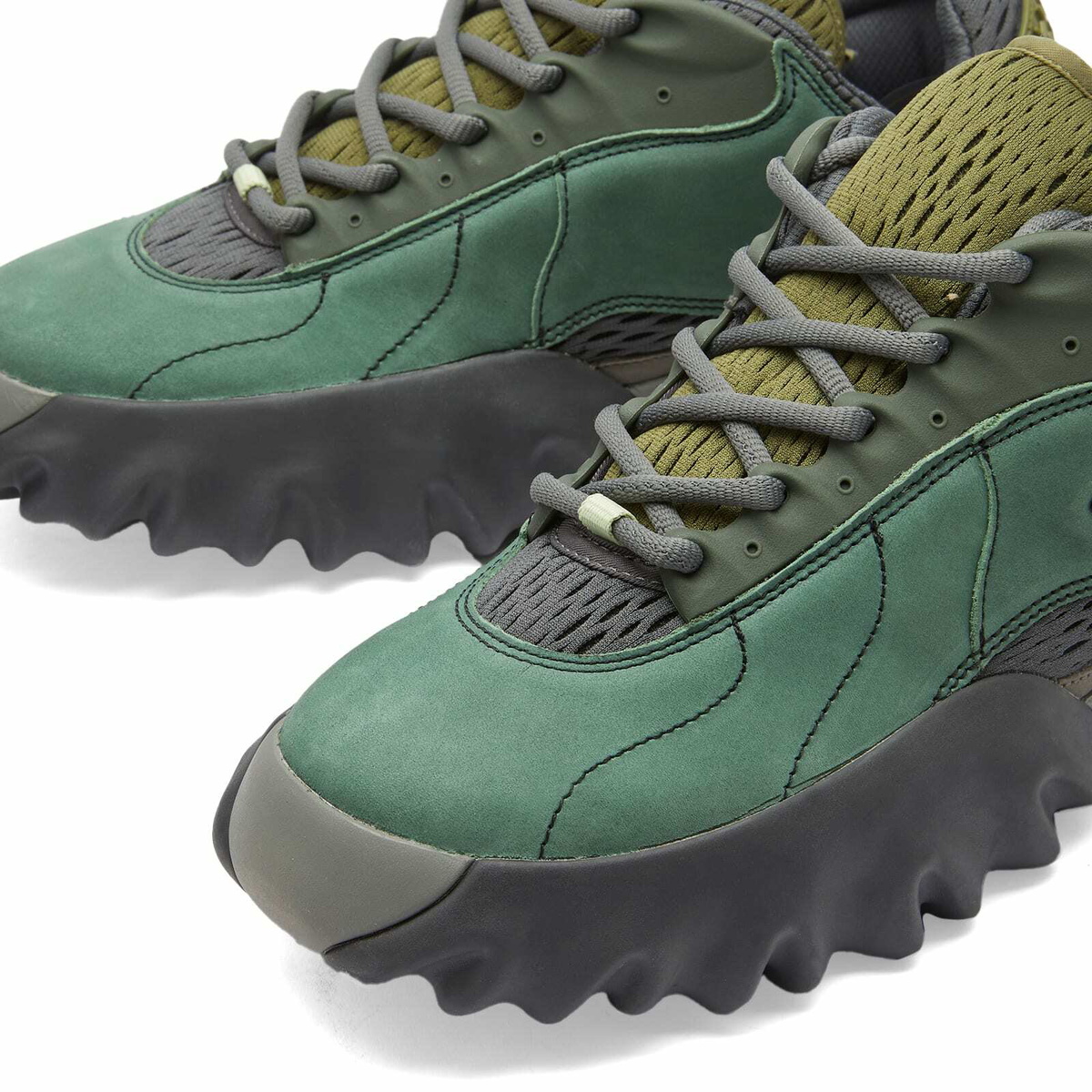 Oakley Factory Team Men's Nubuck Chop Saw Sneakers in Duck