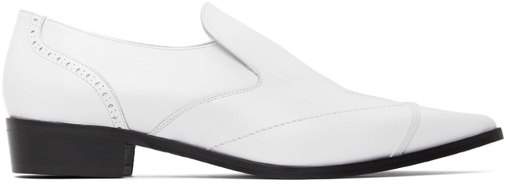 Photo: Stefan Cooke White Pointy Single Loafers