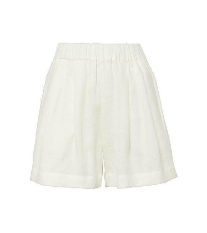 Photo: Asceno Zurich linen shorts