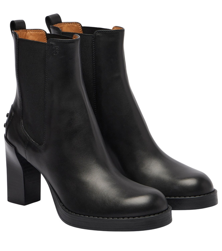 Photo: Tod's 80 leather Chelsea boots