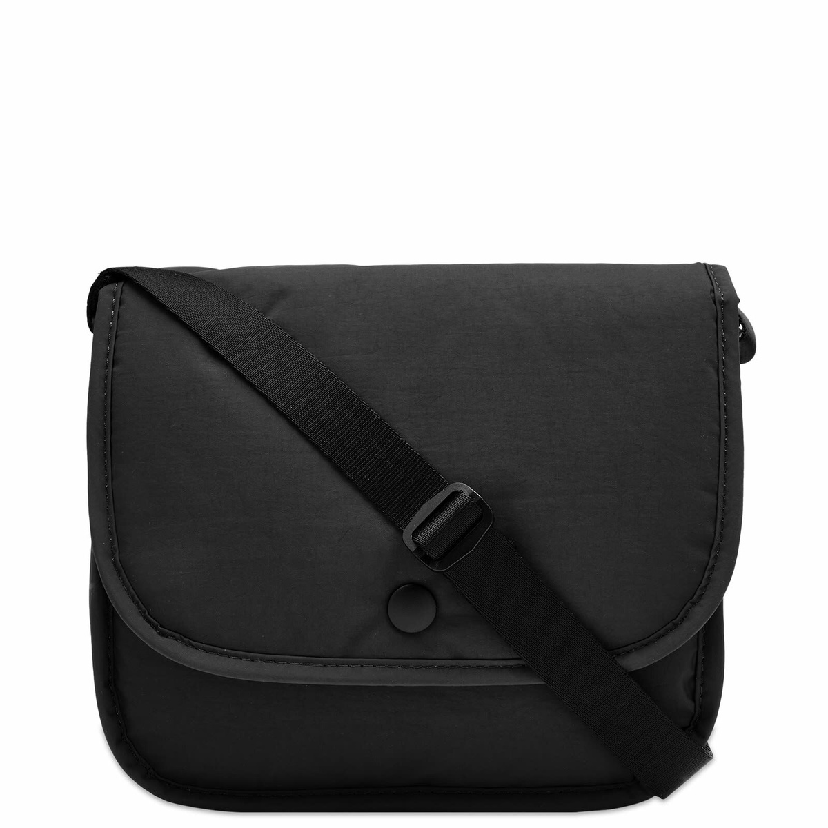 Mazi Untitled Stroll Cross Body Bag in Black 