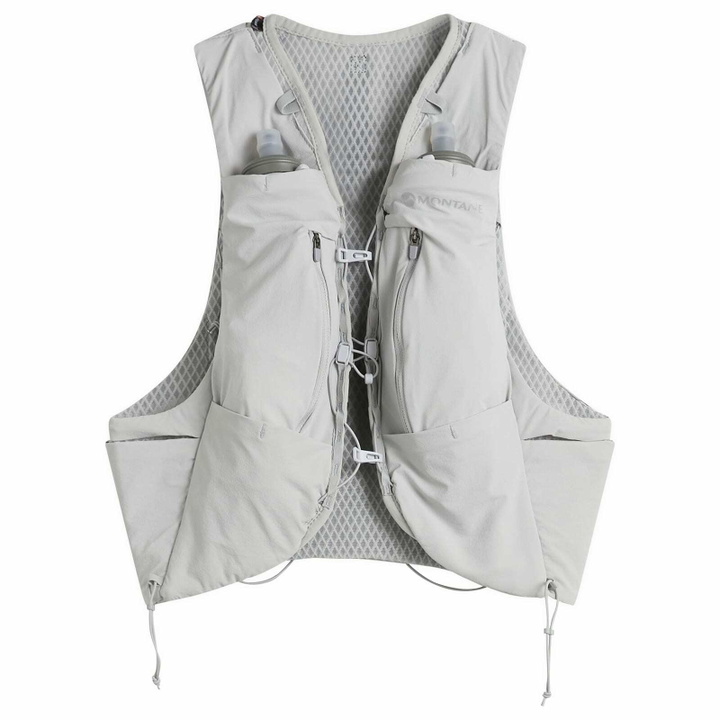Photo: Montane Men's Gecko Vp5+ Hydration Running Vest in Platinum