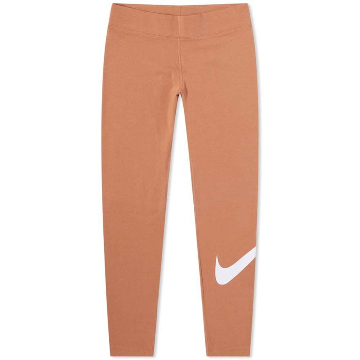 Photo: Nike Essential Swoosh Leggings