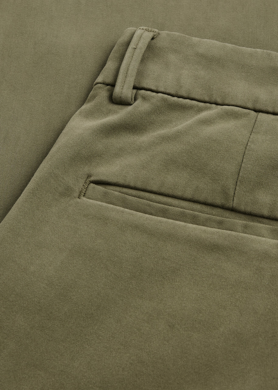 7 For All Mankind Slimmy Luxe Performance Chinos Green