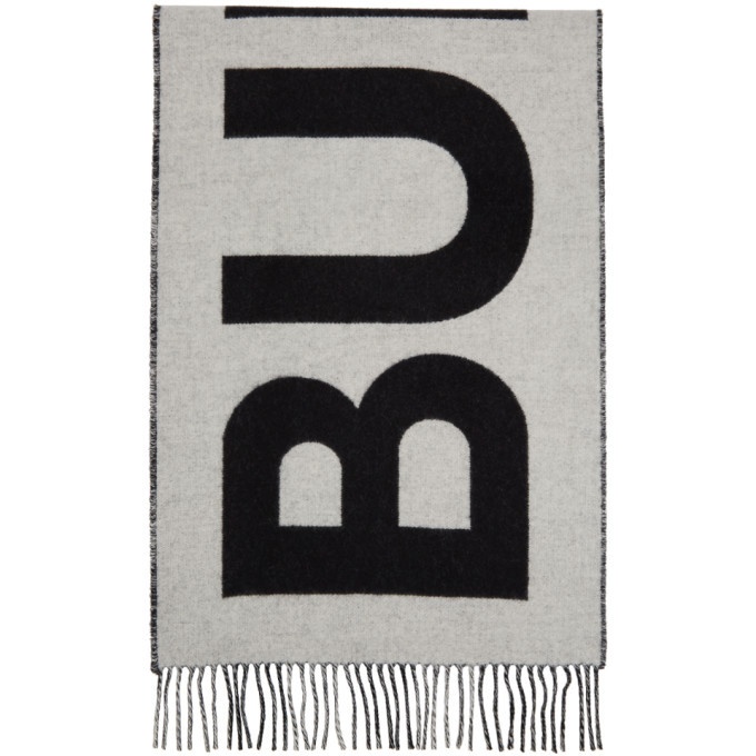 Photo: Burberry Black and White Cashmere Mega Check Logo Scarf